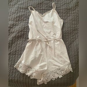 LeRose romper NWOT